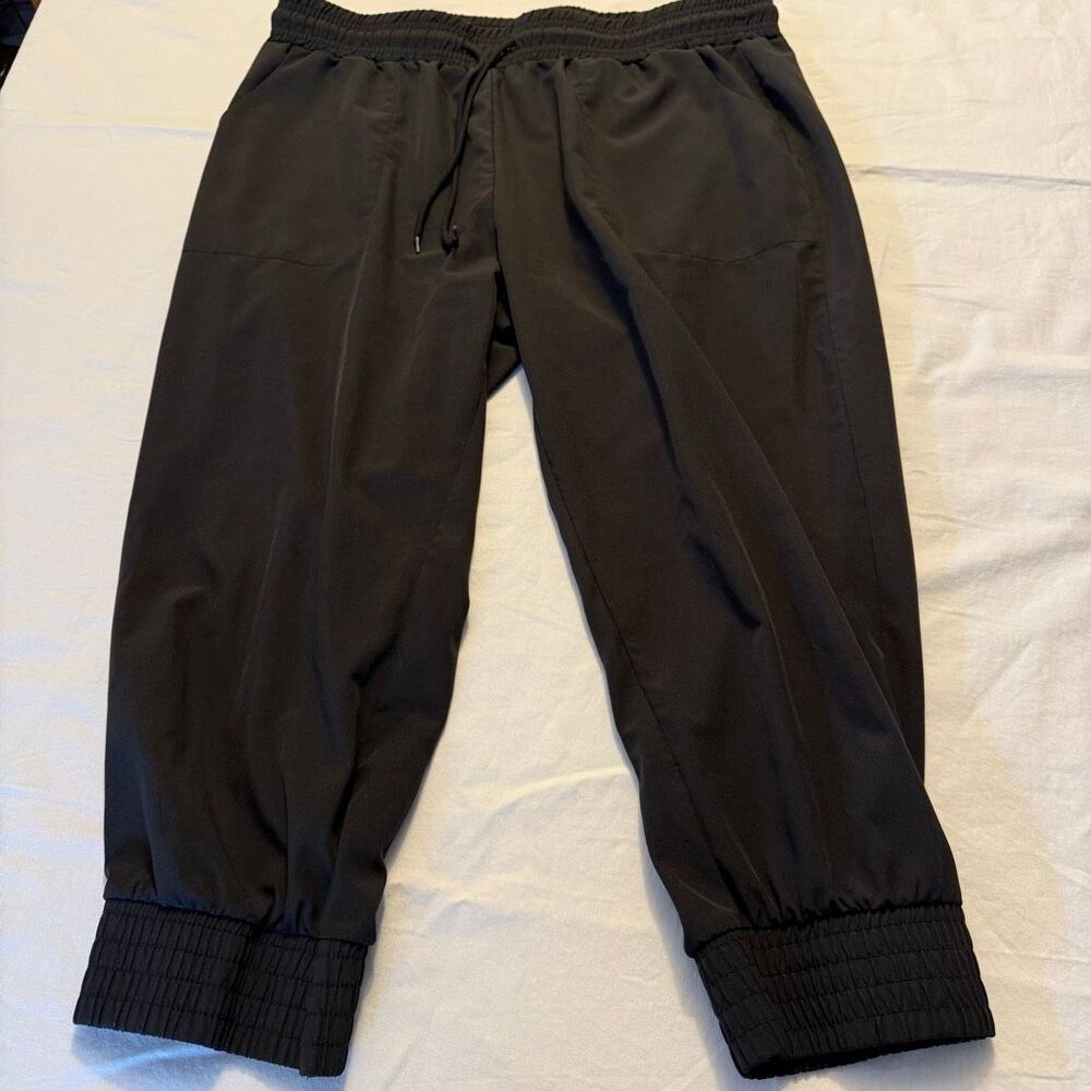 Black Cropped Joggers size XL: unbranded & machine washable
